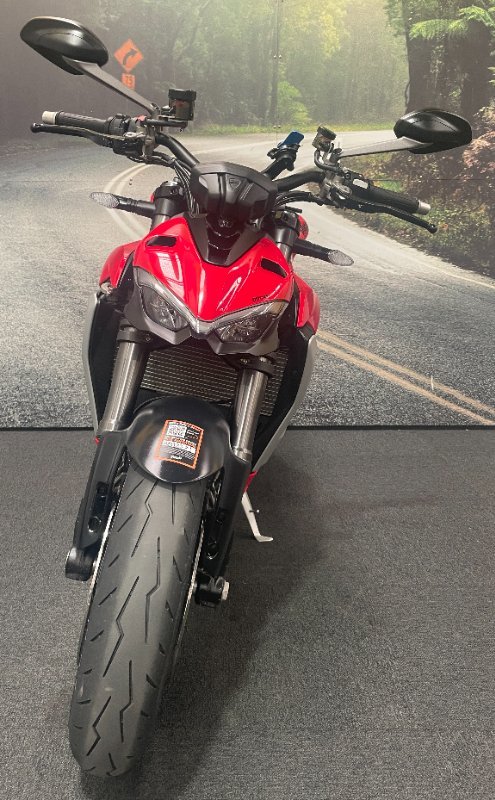 2022 DUCATI STREETFIGHTER V2 Red