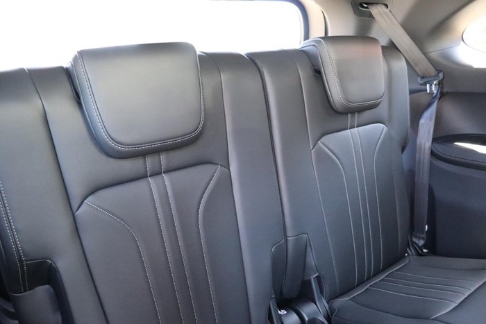 2025 Isuzu MU-X LS-T