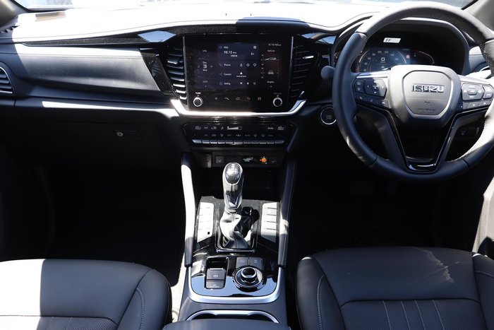 2025 Isuzu MU-X LS-T