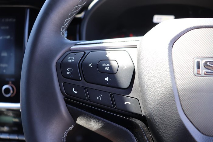 2025 Isuzu MU-X LS-T