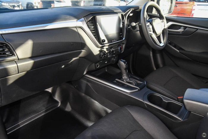 2025 Isuzu D-MAX LS-M