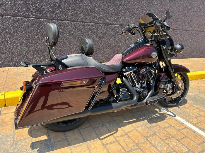 2022 Harley-Davidson Road King Special 114 (FLHRXS) Touring Maroon