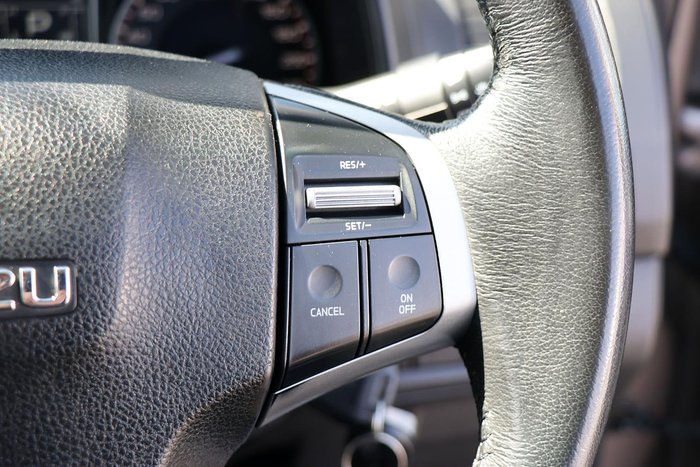 2015 Isuzu D-MAX LS-M