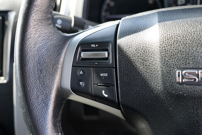 2015 Isuzu D-MAX LS-M