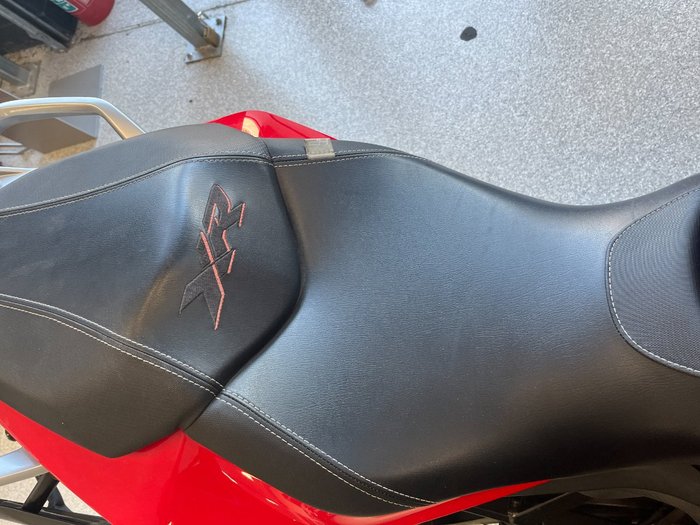 2016 BMW Motorrad S 1000 XR RED