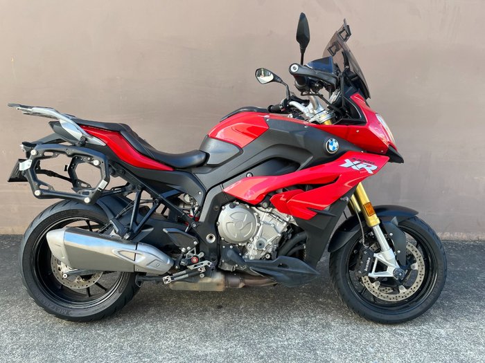 2016 BMW Motorrad S 1000 XR RED