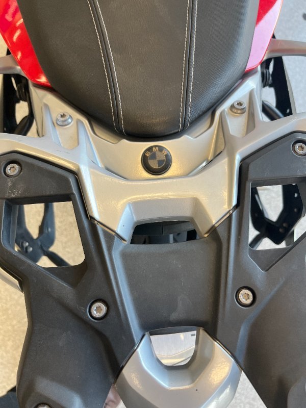 2016 BMW Motorrad S 1000 XR RED