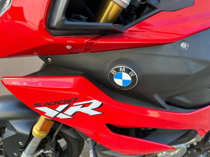 2016 BMW Motorrad S 1000 XR RED