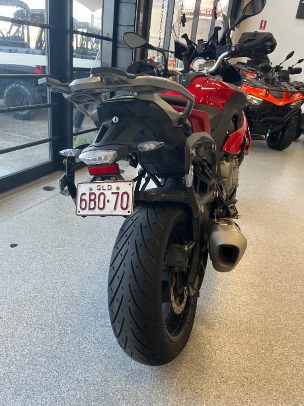 2016 BMW Motorrad S 1000 XR RED