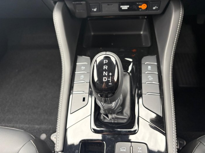 2025 Isuzu MU-X LS-T