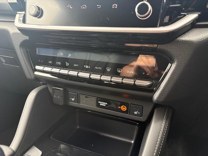 2025 Isuzu MU-X LS-T