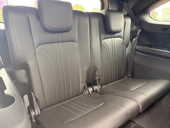 2025 Isuzu MU-X LS-T