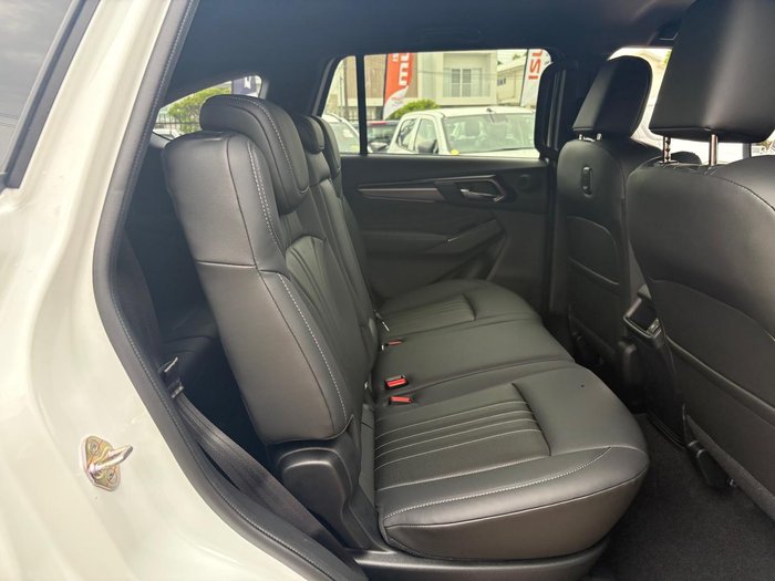 2026 Isuzu MU-X LS-T