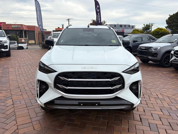 2026 Isuzu MU-X LS-T