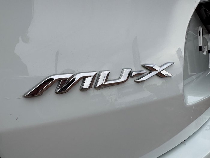 2026 Isuzu MU-X LS-T