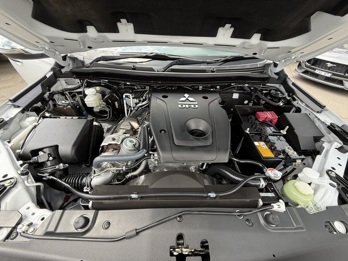 2023 Mitsubishi Pajero Sport