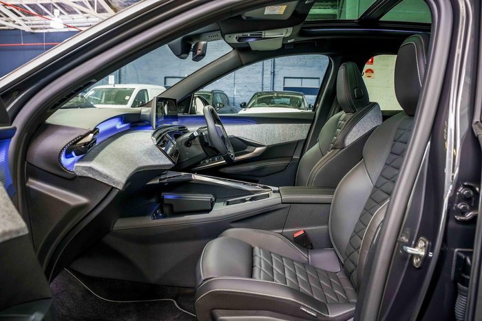 2024 Peugeot E-3008 GT Premium