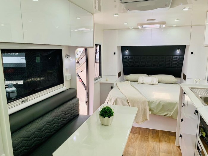 2025 Vivid Caravans Nomad Family