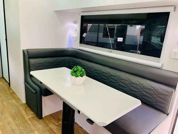 2025 Vivid Caravans Nomad Family