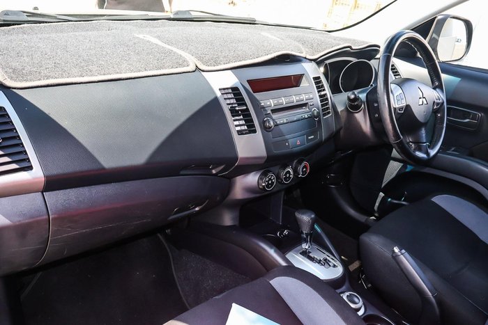 2009 Mitsubishi Outlander LS