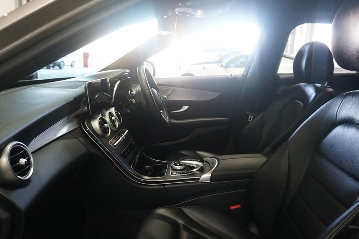 2021 Mercedes-Benz C-Class C300