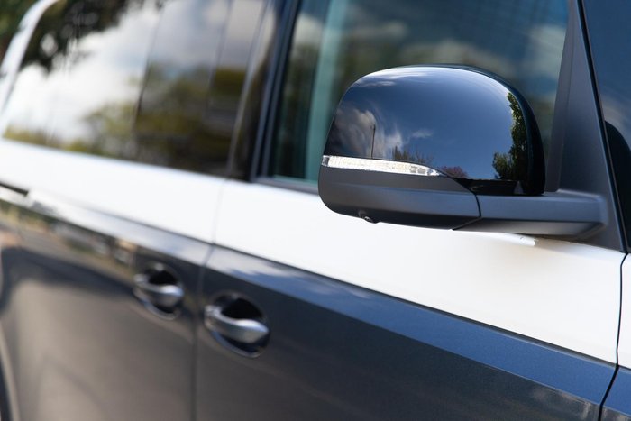 2025 Volkswagen ID. Buzz Pro BEV560