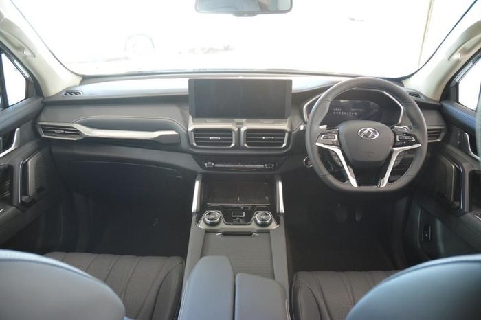 2025 LDV D90 Executive