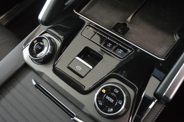 2025 LDV D90 Executive