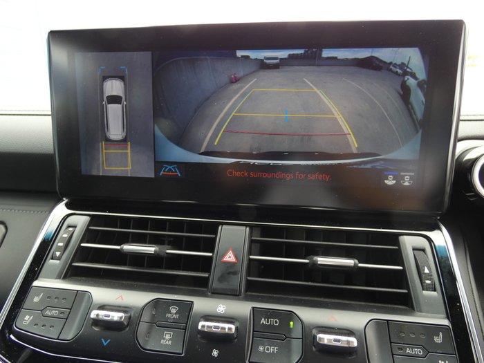 2022 Toyota Landcruiser LC300 VX (4x4)