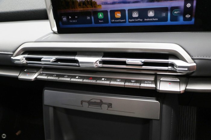 2025 LDV Terron 9 Evolve