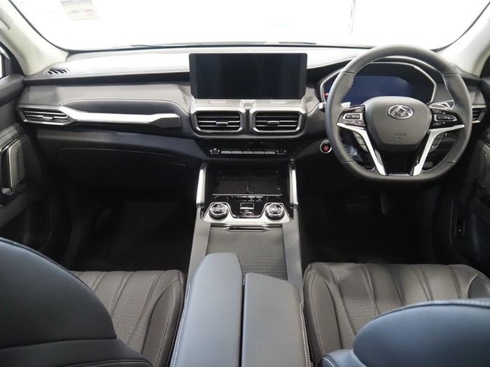 2025 LDV D90 Executive