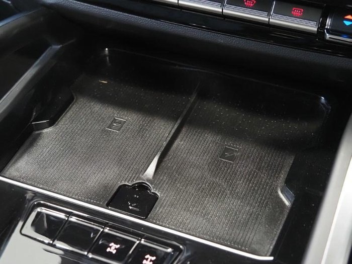 2025 LDV D90 Executive