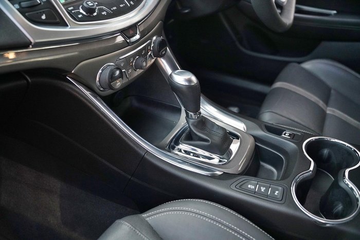 2017 Holden Calais V