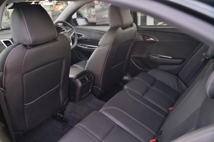 2017 Holden Calais V