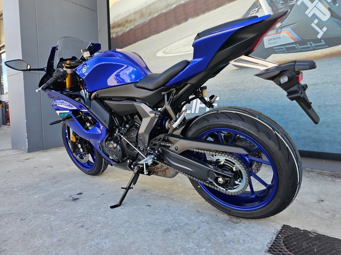 2025 Yamaha YZF-R7LA Blue
