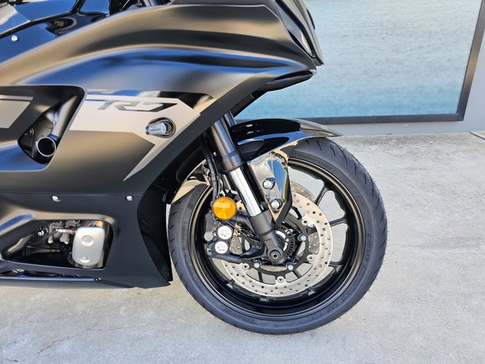 2025 Yamaha YZF-R7LA GREY