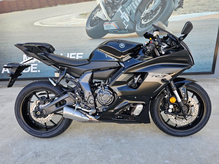 2025 Yamaha YZF-R7LA GREY