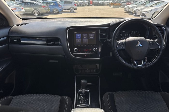 2020 Mitsubishi Outlander ES