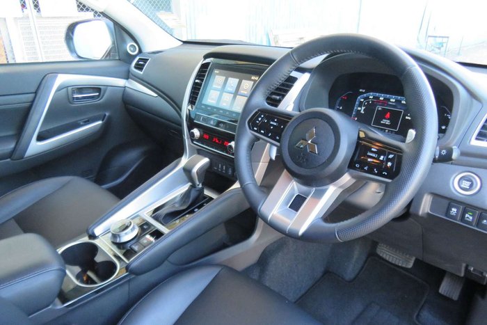 2024 Mitsubishi Pajero Sport Exceed