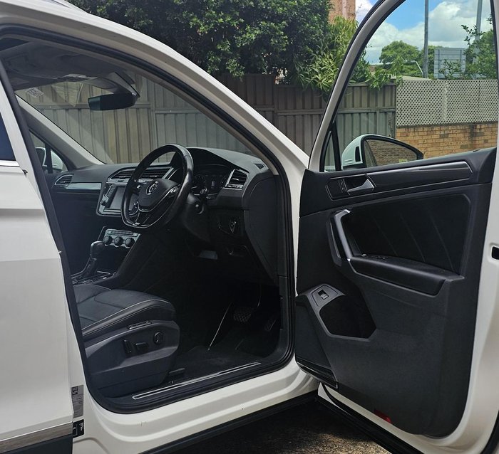 2017 Volkswagen Tiguan 162TSI Highline 5N MY18 Four Wheel Drive Pure White