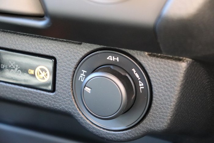 2025 Isuzu D-MAX X-RIDER