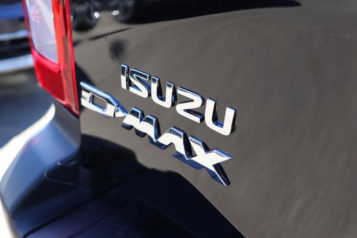 2025 Isuzu D-MAX X-RIDER
