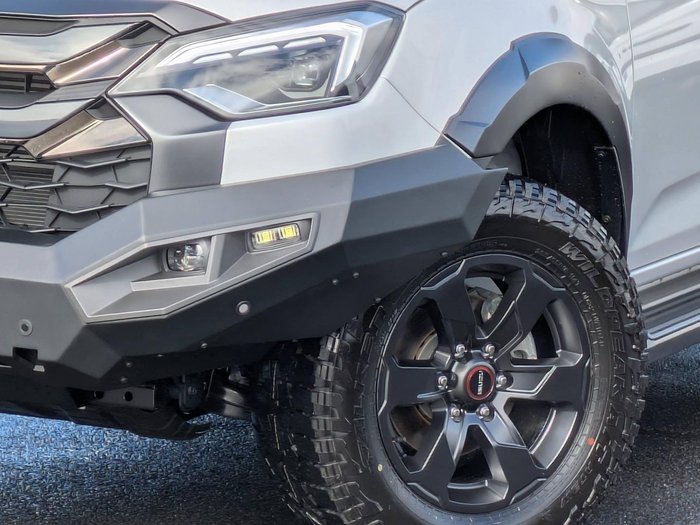2025 Isuzu D-MAX X-TERRAIN