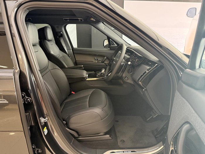 2025 Land Rover Range Rover Sport D350 Dynamic HSE