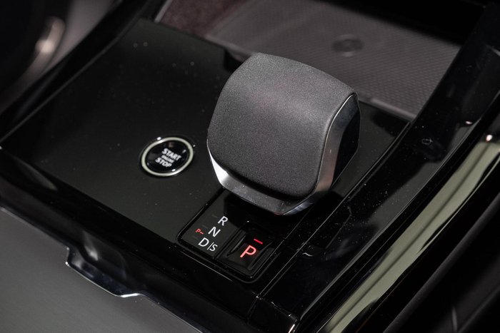 2025 Land Rover Range Rover Sport D250 Dynamic SE