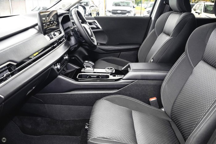 2025 Mitsubishi Outlander LS