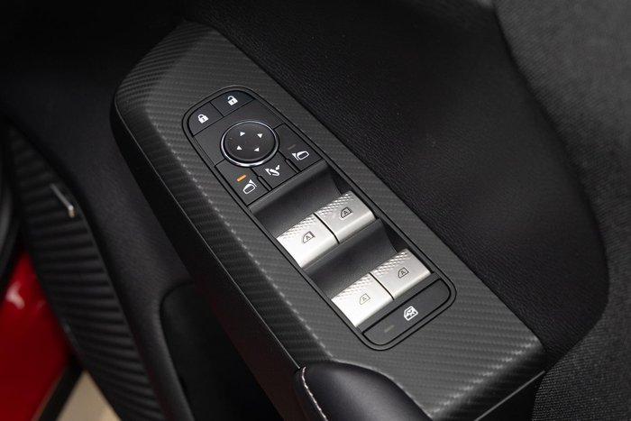 2025 Mitsubishi Outlander LS