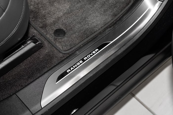 2025 Land Rover Range Rover Sport D250 Dynamic SE