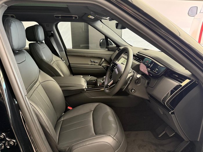 2025 Land Rover Range Rover Sport D250 Dynamic SE