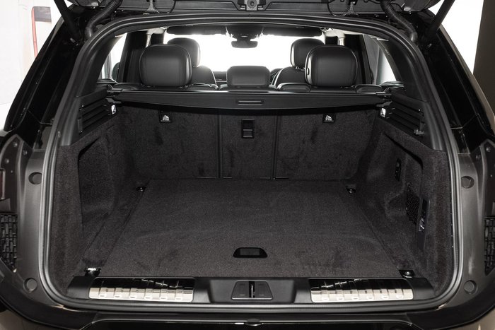 2025 Land Rover Range Rover Sport D250 Dynamic SE